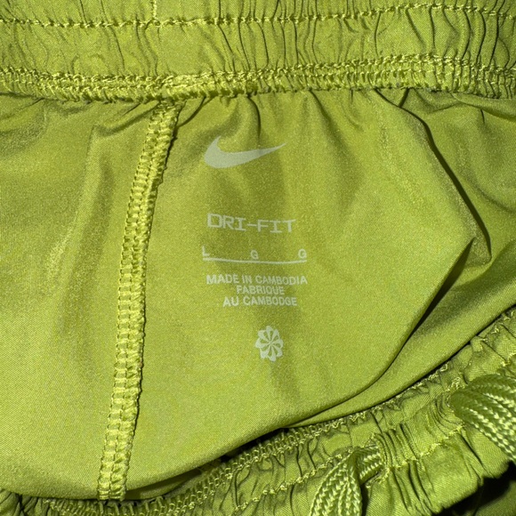 Nike Green Lightweight Athletic Shorts - Picture 3 of 3